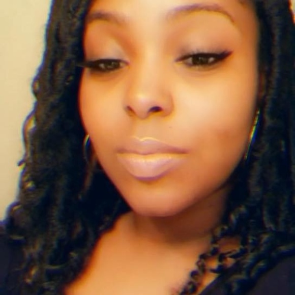 Meet your Posher, Sametria - Picture 1 of 1